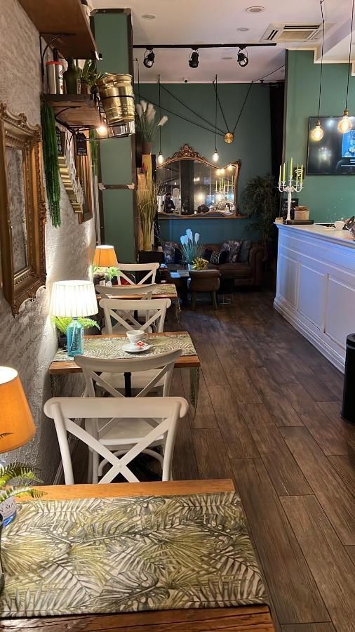 B&B Caffe Retro' Cisterna di Latina Kültér fotó